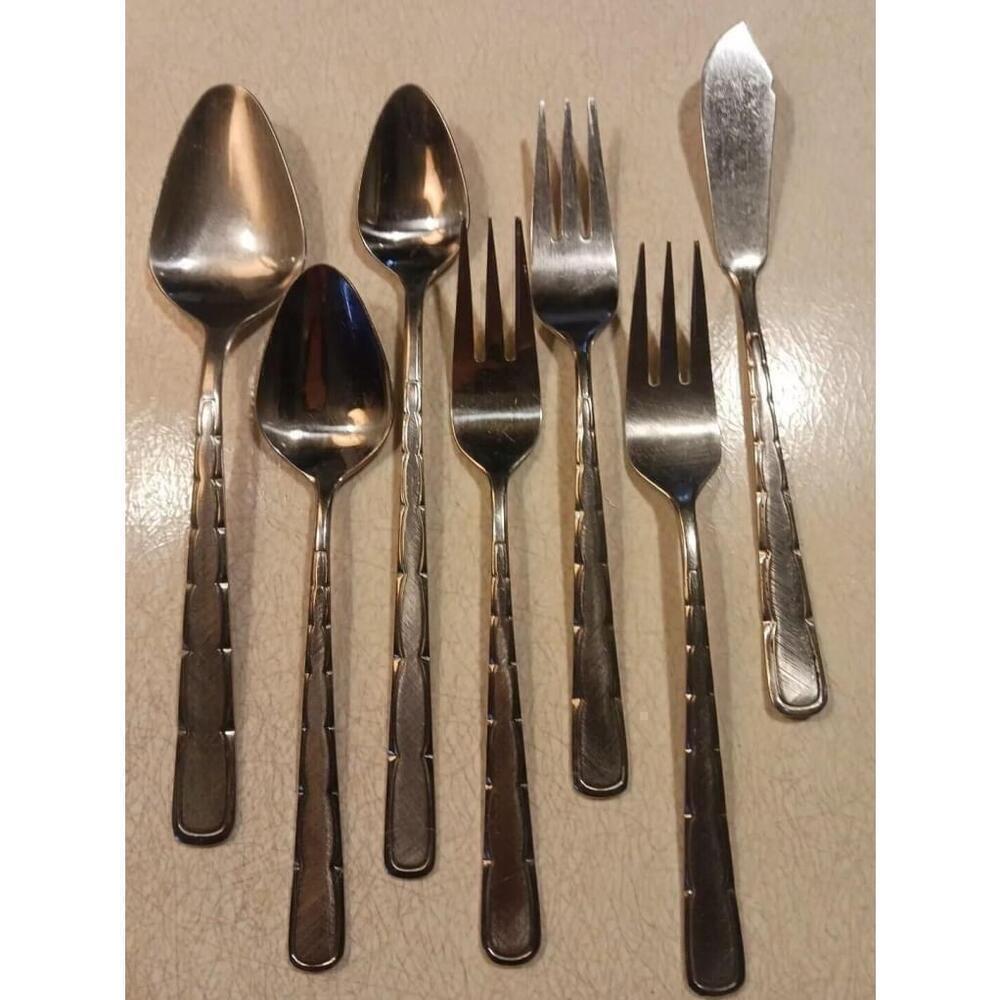 Lifetime Cutlery TOSCA Flatware Lot 7 Pieces Forks Spoons Knife